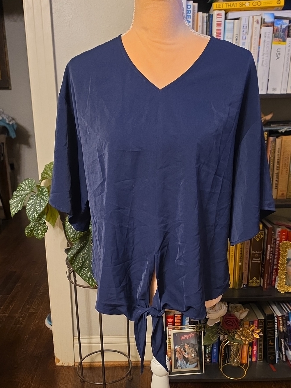 VIISHOW Navy Blue V Neck Tie Front Blouse Relaxed Fit Top Size Large